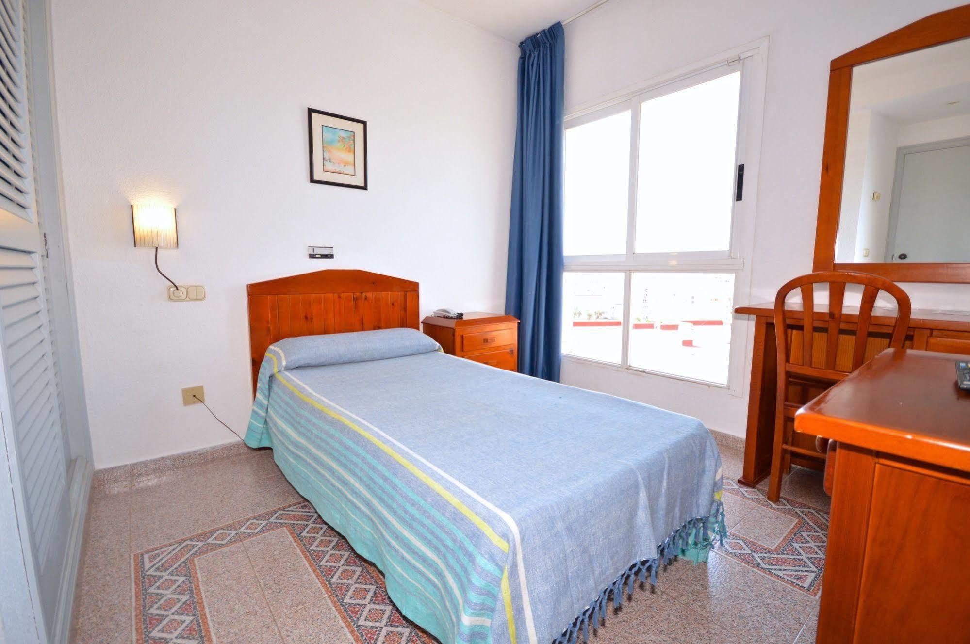 Hostal Molins Park 이비자타운 외부 사진