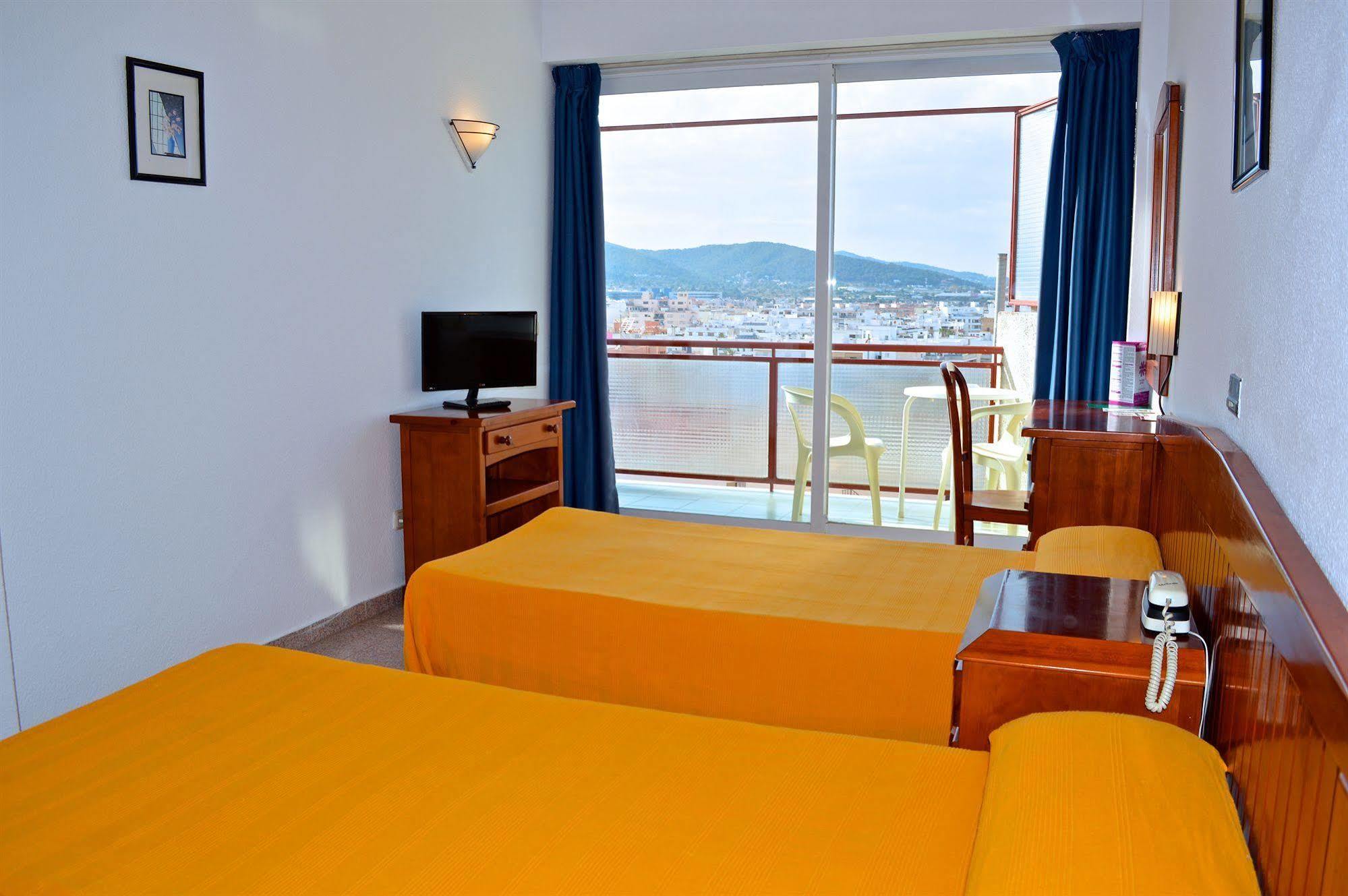 Hostal Molins Park 이비자타운 외부 사진