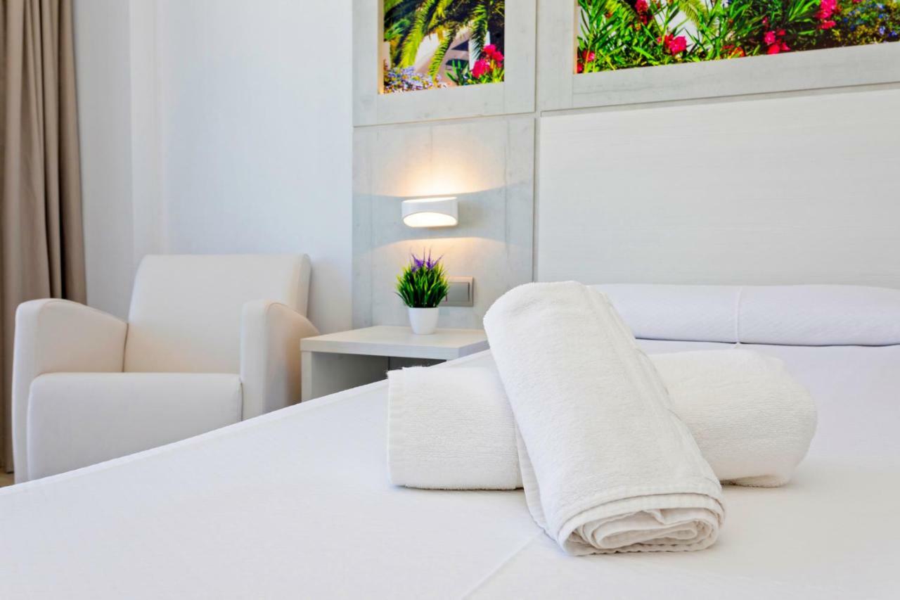 Hostal Molins Park 이비자타운 외부 사진